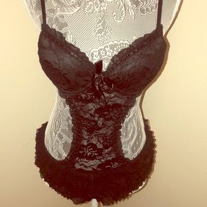 Never been worn black lingerie🌸